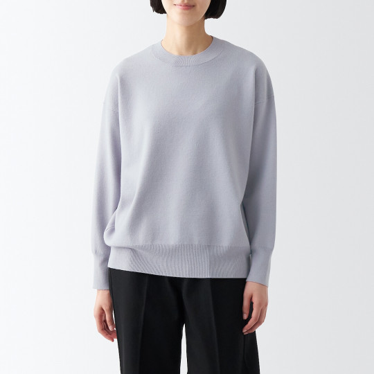 Sweter z dekoltem C jasnoszary